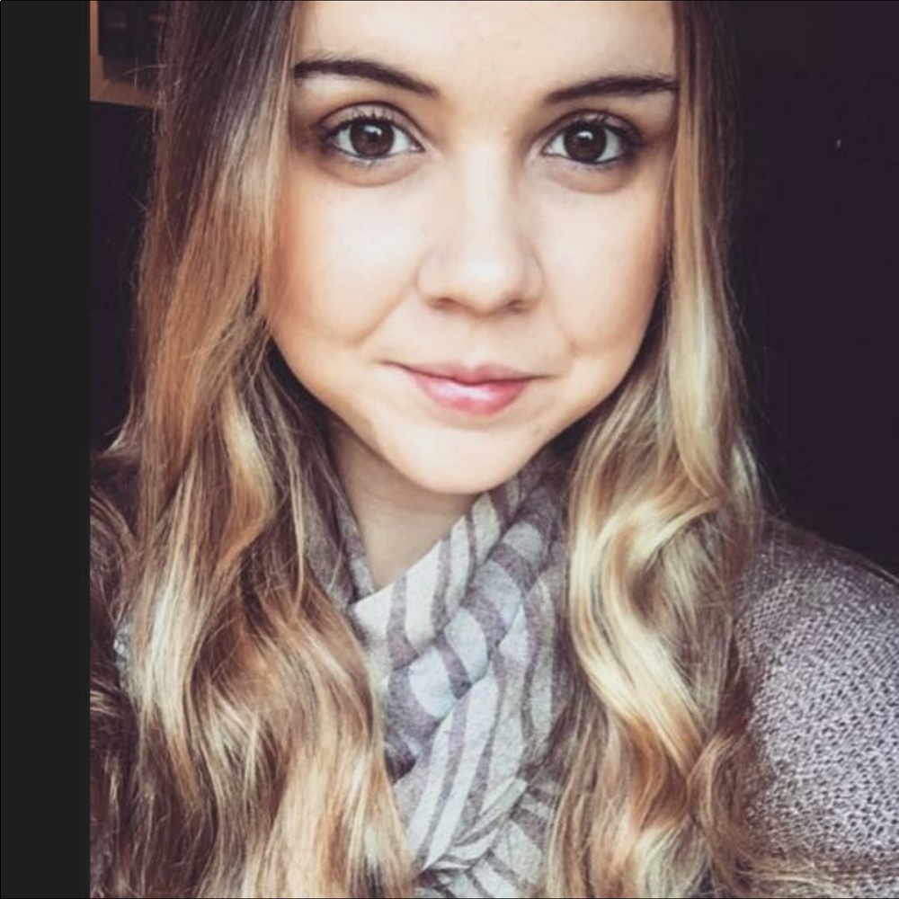 Meet your Posher, Kelly